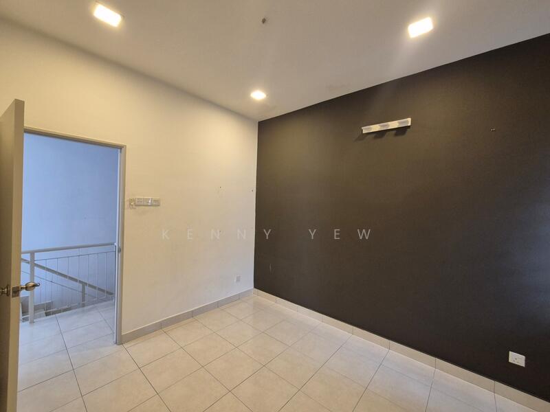 2-storey Terraced House for Sale in Bandar Teknologi Kajang (Kajang) - Kenny Yew - Interior - PropertyGuru.com.my
