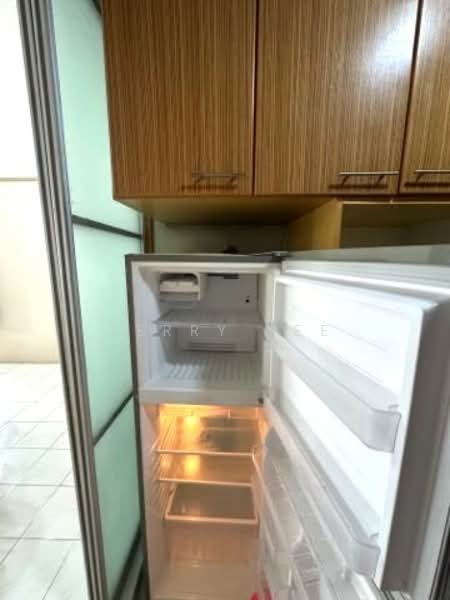 Apartment for Rent at Jalil Damai Apartments - Terry Yee - Kitchen - PropertyGuru.com.my