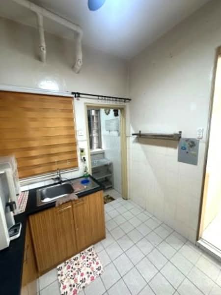 Apartment for Rent at Jalil Damai Apartments - Terry Yee - Kitchen - PropertyGuru.com.my