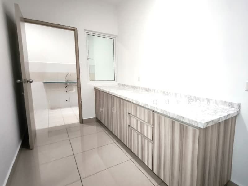 Service Residence for Sale at Pacific Place - Liza Tieo Quek Hoon - Kitchen - PropertyGuru.com.my