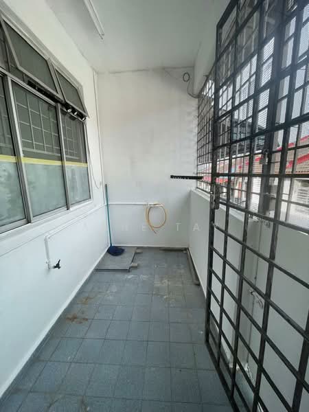 1-storey Terraced House for Sale in Taman Universiti (Skudai) - Anne Tay - Balcony - PropertyGuru.com.my