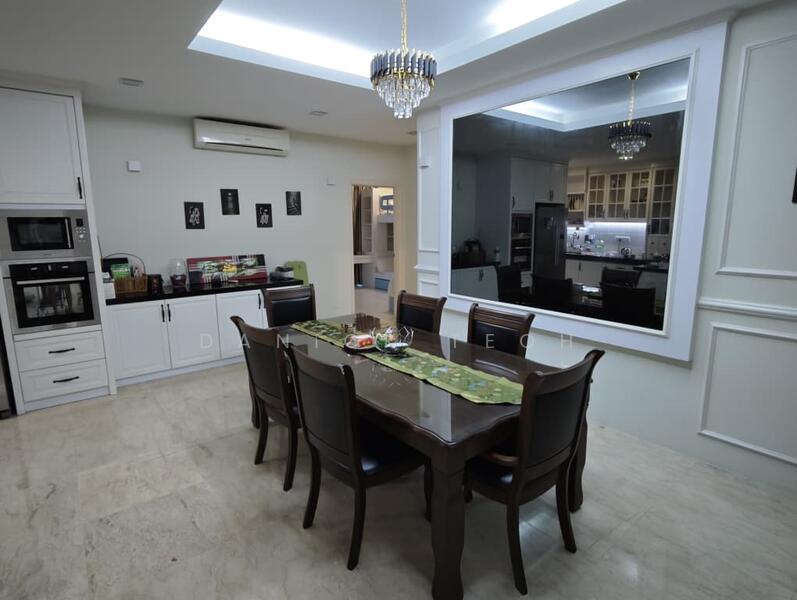 For Rent - Moonlight Bay