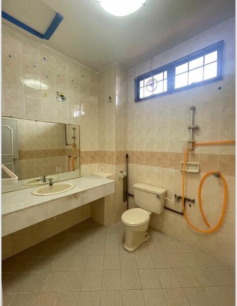 Bungalow for Sale in Taman Tambun Indah (Simpang Ampat) - Nicol Tan - Bathroom - PropertyGuru.com.my