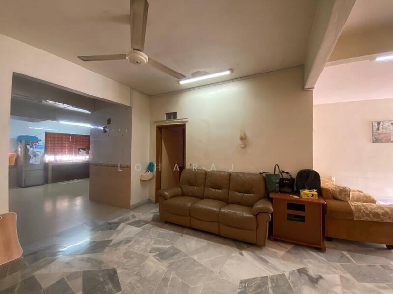 Usj 4 untuk Untuk Dijual - RM 850,000, Feb 2026 - Living Room - PropertyGuru.com.my