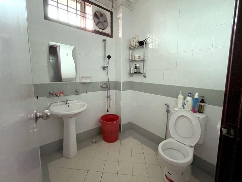 2-storey Terraced House for Sale in Taman Seri Orkid (Skudai) - Ying Ying Ling - Bathroom - PropertyGuru.com.my