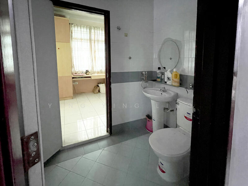 2-storey Terraced House for Sale in Taman Seri Orkid (Skudai) - Ying Ying Ling - Bathroom - PropertyGuru.com.my