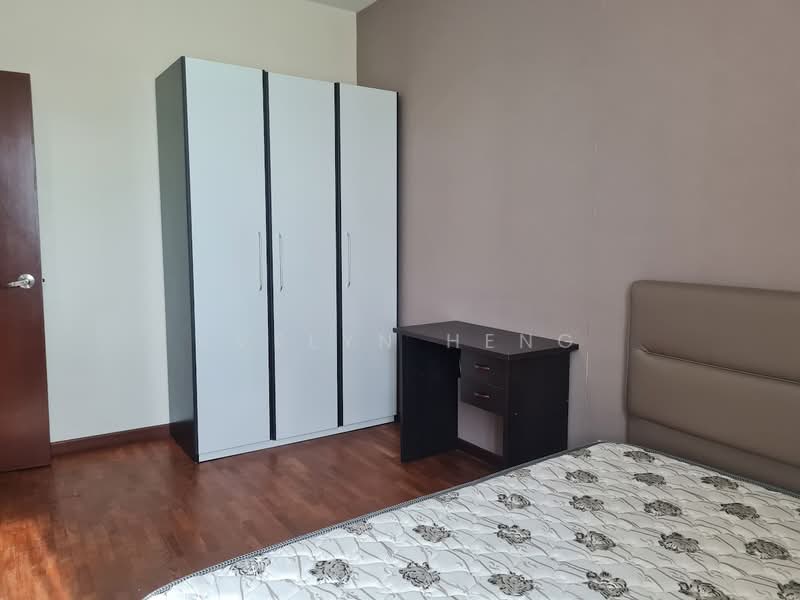 Apartment for Sale at Molek Pine 2 - Evelyn Heng - Bedroom - PropertyGuru.com.my