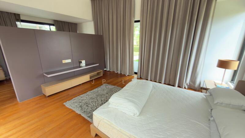 Rumah Banglo untuk Dijual di Leisure Farm (Gelang Patah) - JP Lee - Bedroom - PropertyGuru.com.my