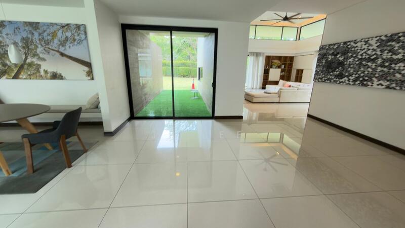 Rumah Banglo untuk Dijual di Leisure Farm (Gelang Patah) - JP Lee - Living Room - PropertyGuru.com.my