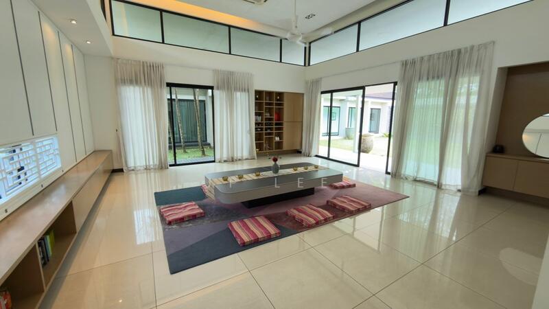 Rumah Banglo untuk Dijual di Leisure Farm (Gelang Patah) - JP Lee - Living Room - PropertyGuru.com.my