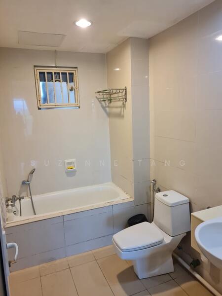 Service Residence for Rent at Oasis Ara Damansara - Suzanne TANG - Bathroom - PropertyGuru.com.my