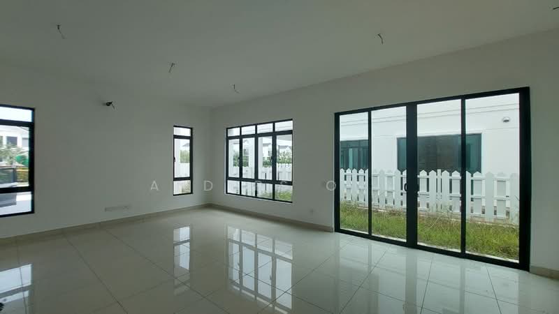 Rumah Berkembar untuk Dijual di Bandar Cassia (Batu Kawan) - Anders Ong - Living Room - PropertyGuru.com.my