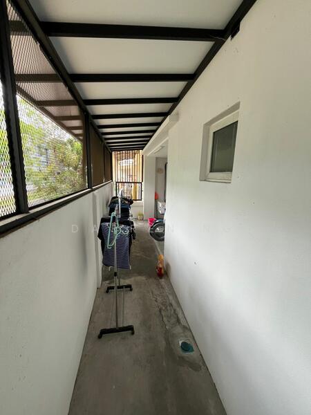 Rumah Teres untuk Dijual di Temasya Glenmarie (Glenmarie) - Darren Ng - Corridor - PropertyGuru.com.my