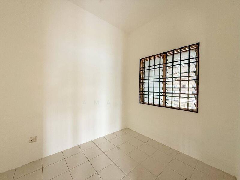 2-storey Terraced House for Sale in Taman Tasik Puchong (Puchong) - Muhamad Asrul - Bedroom - PropertyGuru.com.my