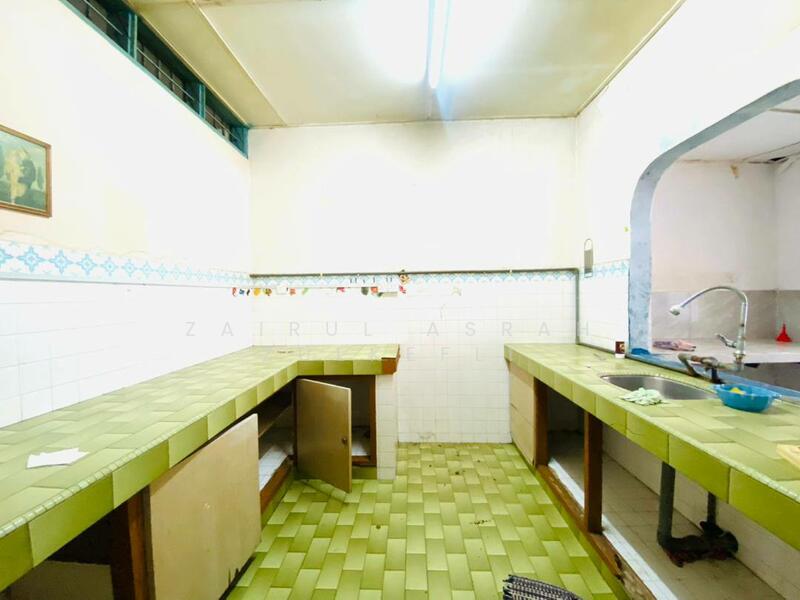 2-storey Terraced House for Sale in Taman Sri Watan (Ampang) - Zairul Asrah Zulkefli - Kitchen - PropertyGuru.com.my