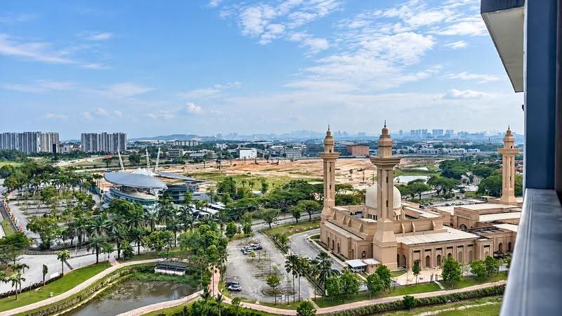Kediaman Servis untuk Dijual di Suria Residence - SYAFIQ ZIN - PropertyGuru.com.my