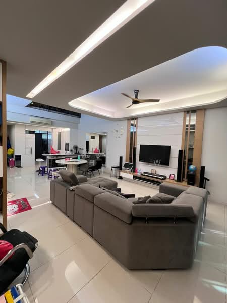 Service Residence for Sale at Park Regent @Desa Park City - Soh Siew Siew - Living Room - PropertyGuru.com.my