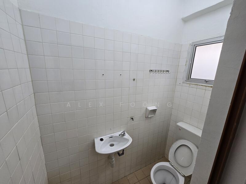 Common Bathroom