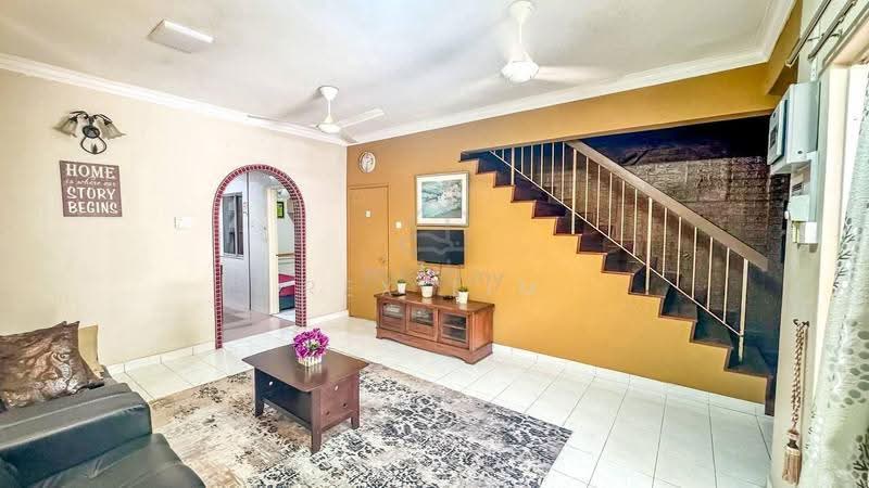 Rumah Teres 2-Tingkat untuk Dijual di Bandar Puchong Utama (Puchong) - REX LIM - Living Room - PropertyGuru.com.my