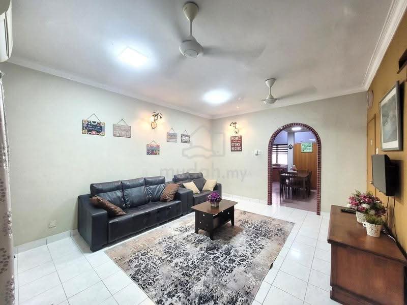 Rumah Teres 2-Tingkat untuk Dijual di Bandar Puchong Utama (Puchong) - REX LIM - Living Room - PropertyGuru.com.my