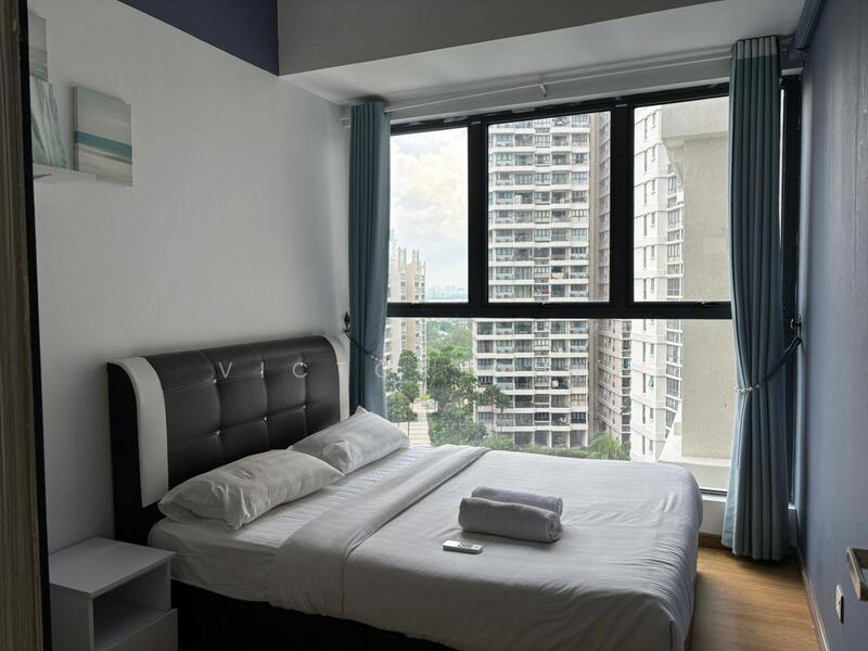 Kondominium untuk Dijual di Bay Point @ Country Garden Danga Bay - Victor Chia - Bedroom - PropertyGuru.com.my