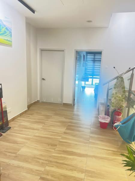 3-storey Terraced House for Sale in Bandar Puchong Utama (Puchong) - Kelvin Thong - Interior - PropertyGuru.com.my