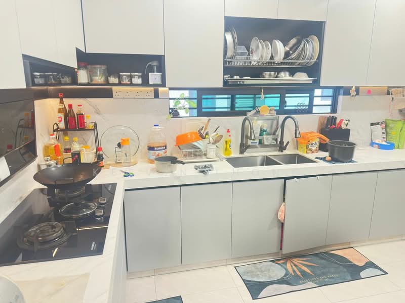 3-storey Terraced House for Sale in Bandar Puchong Utama (Puchong) - Kelvin Thong - Kitchen - PropertyGuru.com.my