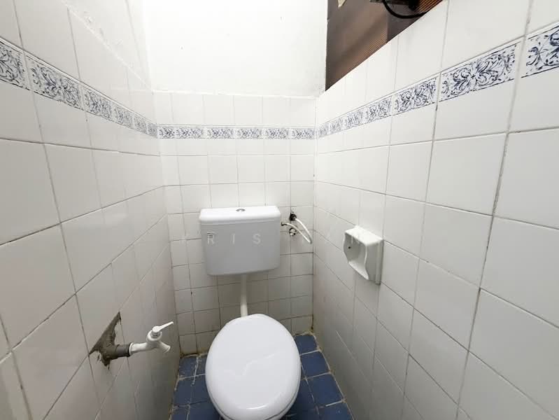 Flat for Rent at Pendekar - Kris Tan - Bathroom - PropertyGuru.com.my