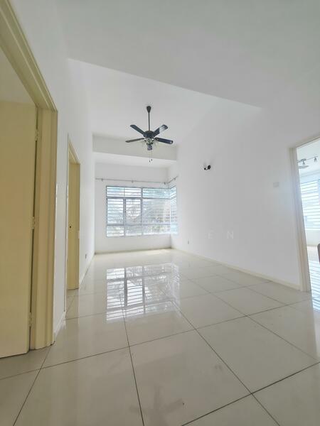 2-storey Terraced House for Sale in Kemuning Utama (Shah Alam) - Peter Pen - Living Room - PropertyGuru.com.my
