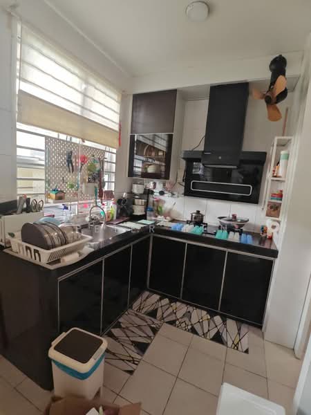 2-storey Terraced House for Sale in Kemuning Utama (Shah Alam) - Peter Pen - Kitchen - PropertyGuru.com.my