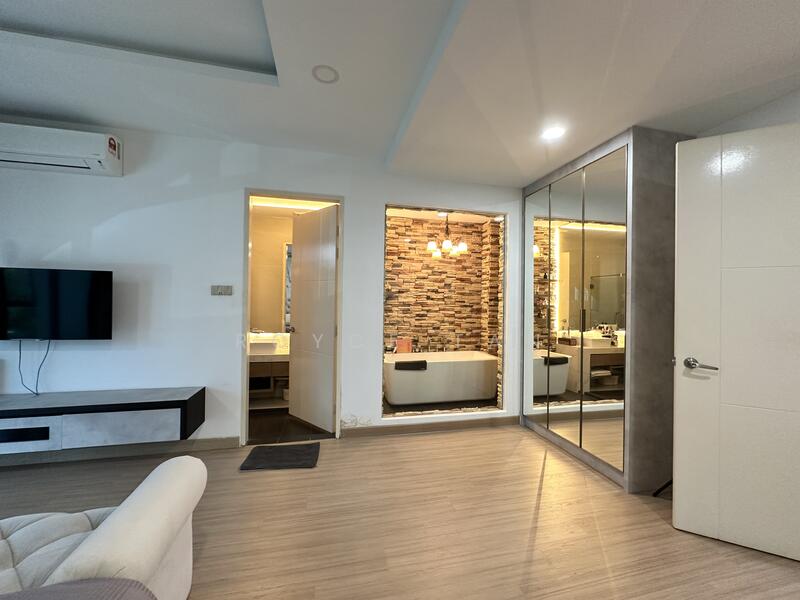 Rumah Teres 3 Tingkat untuk Dijual di Bandar Nusaputra (Puchong) - Royce Tan - PropertyGuru.com.my