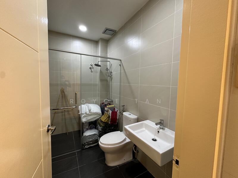 Rumah Teres 3 Tingkat untuk Dijual di Bandar Nusaputra (Puchong) - Royce Tan - PropertyGuru.com.my