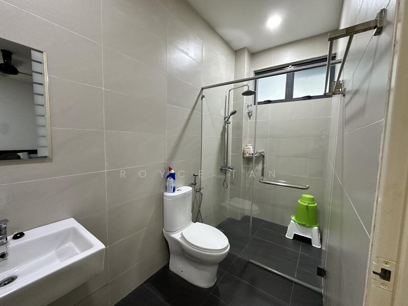 Rumah Teres 3 Tingkat untuk Dijual di Bandar Nusaputra (Puchong) - Royce Tan - PropertyGuru.com.my