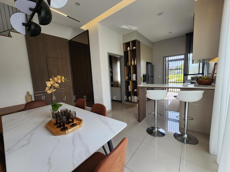 Terraced House for Sale in Tamansari (Rawang) - Rajesh Kanesan - Kitchen - PropertyGuru.com.my