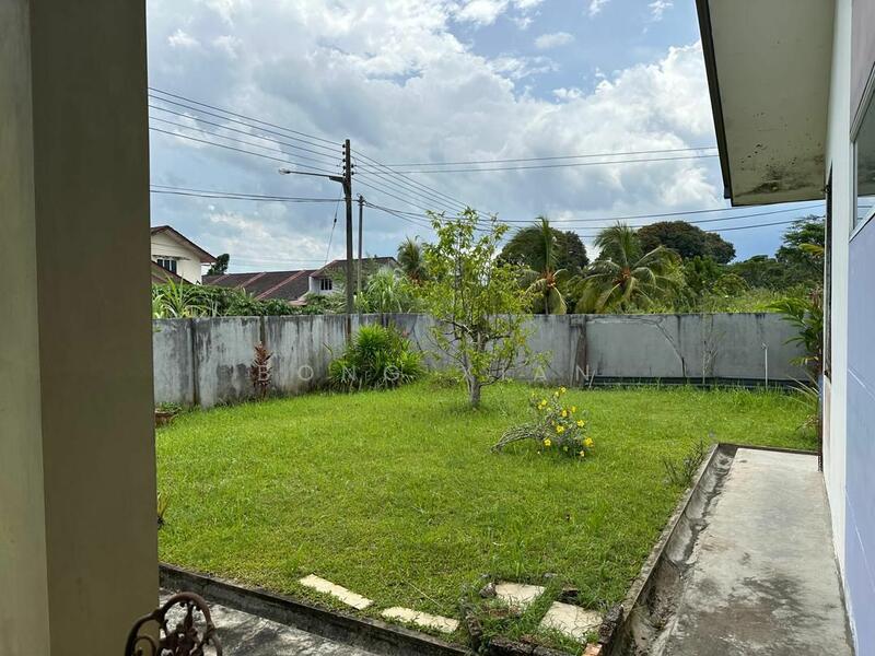 2-storey Terraced House for Sale in Kuching (Sarawak) - Bong Xian - Exterior - PropertyGuru.com.my