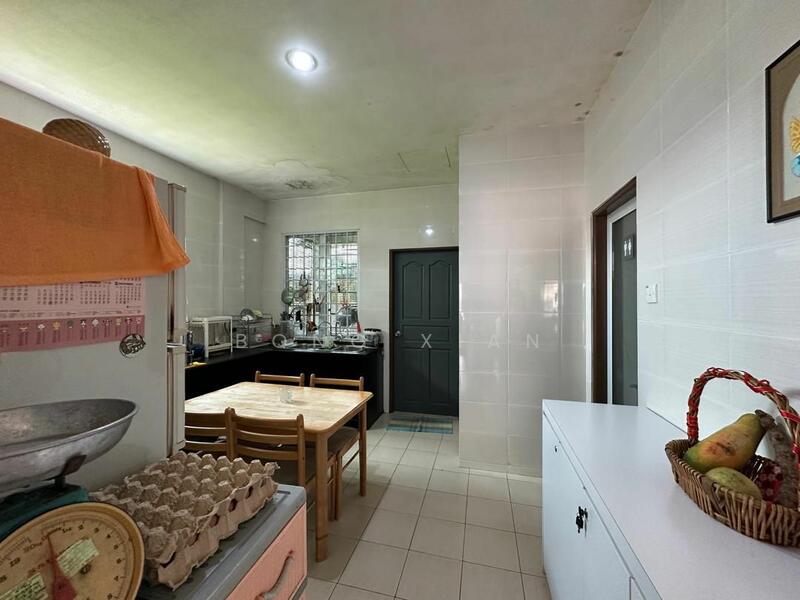 2-storey Terraced House for Sale in Kuching (Sarawak) - Bong Xian - Kitchen - PropertyGuru.com.my