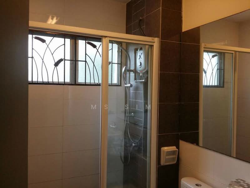 Terraced House for Rent in Bandar Bukit Puchong (Puchong) - Ms Sim - Bathroom - PropertyGuru.com.my