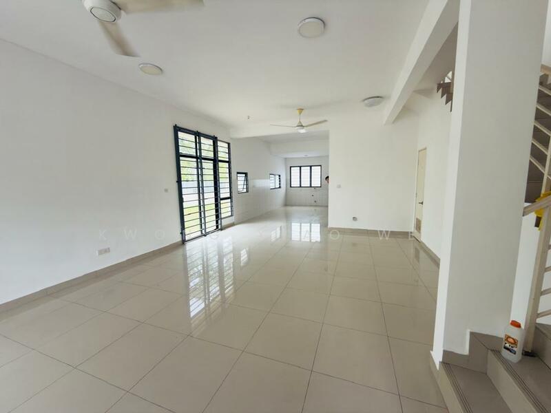 2-storey Terraced House for Sale in Rawang (Selangor) - Kwong Xiao Wei - Living Room - PropertyGuru.com.my