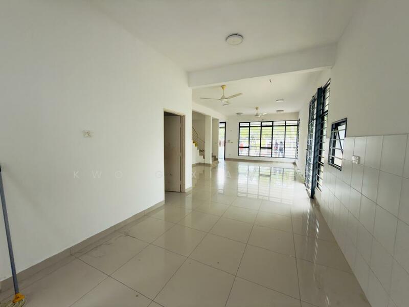 2-storey Terraced House for Sale in Rawang (Selangor) - Kwong Xiao Wei - Living Room - PropertyGuru.com.my