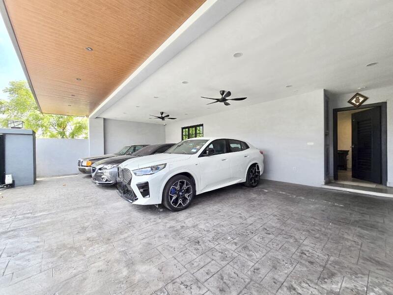 2-storey Terraced House for Sale in Alam Impian (Shah Alam) - Alif Saad - Car Park - PropertyGuru.com.my