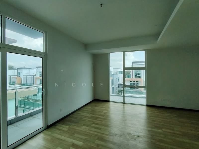 Rumah Banglo untuk Dijual di Klebang (Melaka) - Nicole Yeo - Balcony - PropertyGuru.com.my
