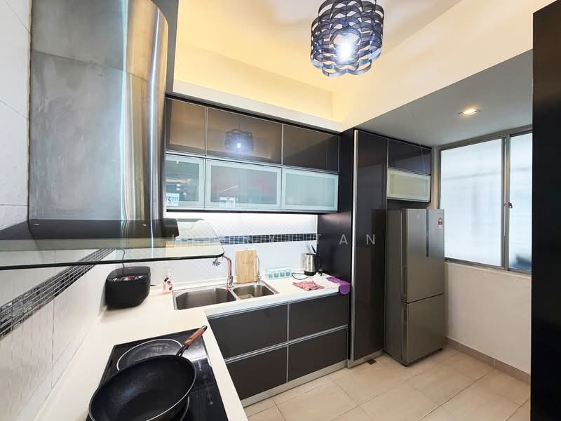 Summer Place untuk Untuk Disewa - RM 2,300 /bulan, Apr 2026 - Kitchen - PropertyGuru.com.my