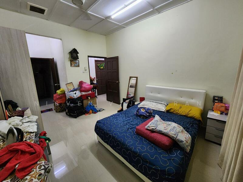 2-storey Terraced House for Sale in Puchong (Selangor) - Nisven Vijendran - Bedroom - PropertyGuru.com.my