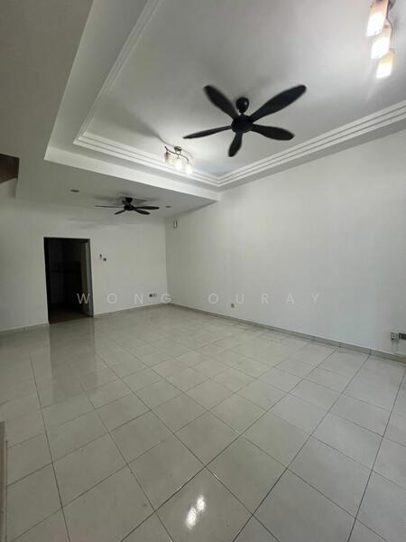 2-storey Terraced House for Sale in Bandar Jaya Putra (Johor Bahru) - Wong Ouray - Living Room - PropertyGuru.com.my