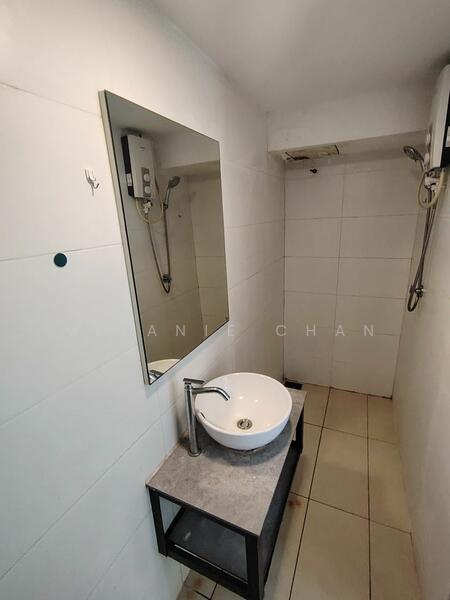 Service Residence for Rent at Colonial @ Empire City - Melanie Chan - Bathroom - PropertyGuru.com.my