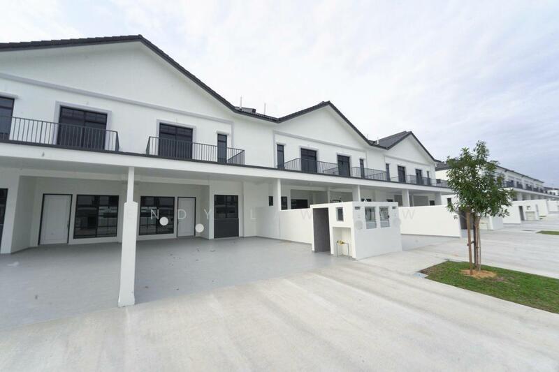 Cluster House for Sale in Iskandar Puteri (Nusajaya) (Johor) - Endy Law Law - Exterior - PropertyGuru.com.my