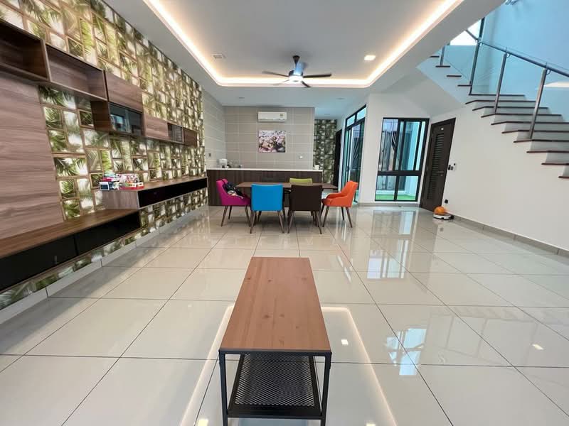 Rumah Teres 2 Tingkat untuk Disewa di Iskandar Puteri (Nusajaya) (Johor) - Jeff Yap - Living Room - PropertyGuru.com.my