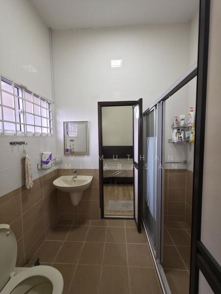 Rumah Banglo untuk Dijual di Seksyen 5 (Petaling Jaya) - Devamuthan Tamilarasan - Bathroom - PropertyGuru.com.my