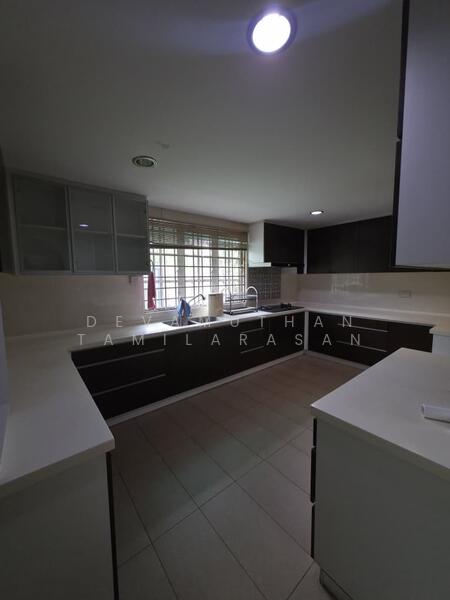 Rumah Banglo untuk Dijual di Seksyen 5 (Petaling Jaya) - Devamuthan Tamilarasan - Kitchen - PropertyGuru.com.my