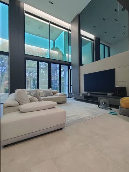 Rumah Berkembar untuk Dijual di Leisure Farm (Gelang Patah) - Jeff Yap - Living Room - PropertyGuru.com.my